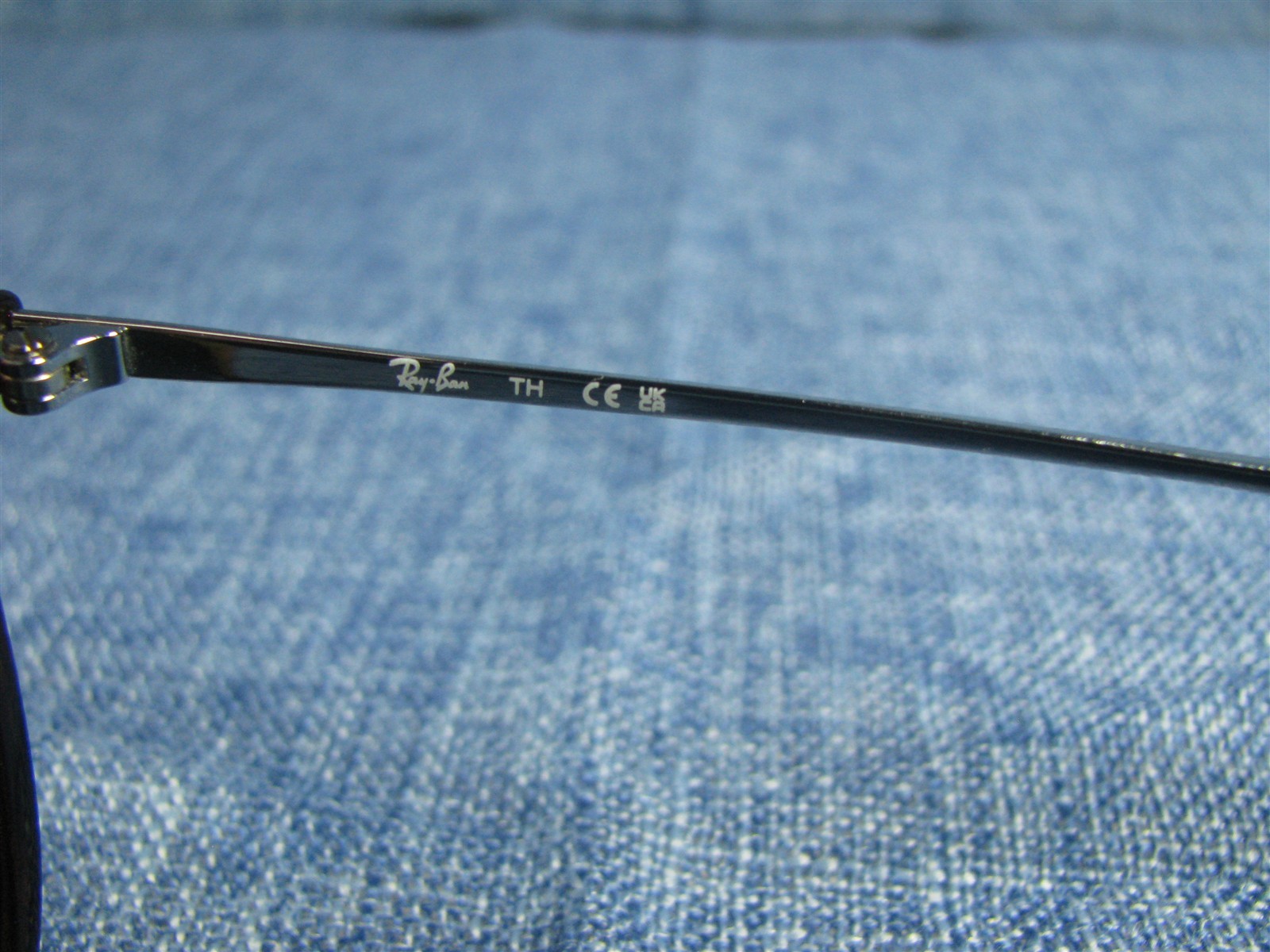 Ray-Ban Sunglasses RB4171 Erika 710/T5 54-18 145 3P Polarized
