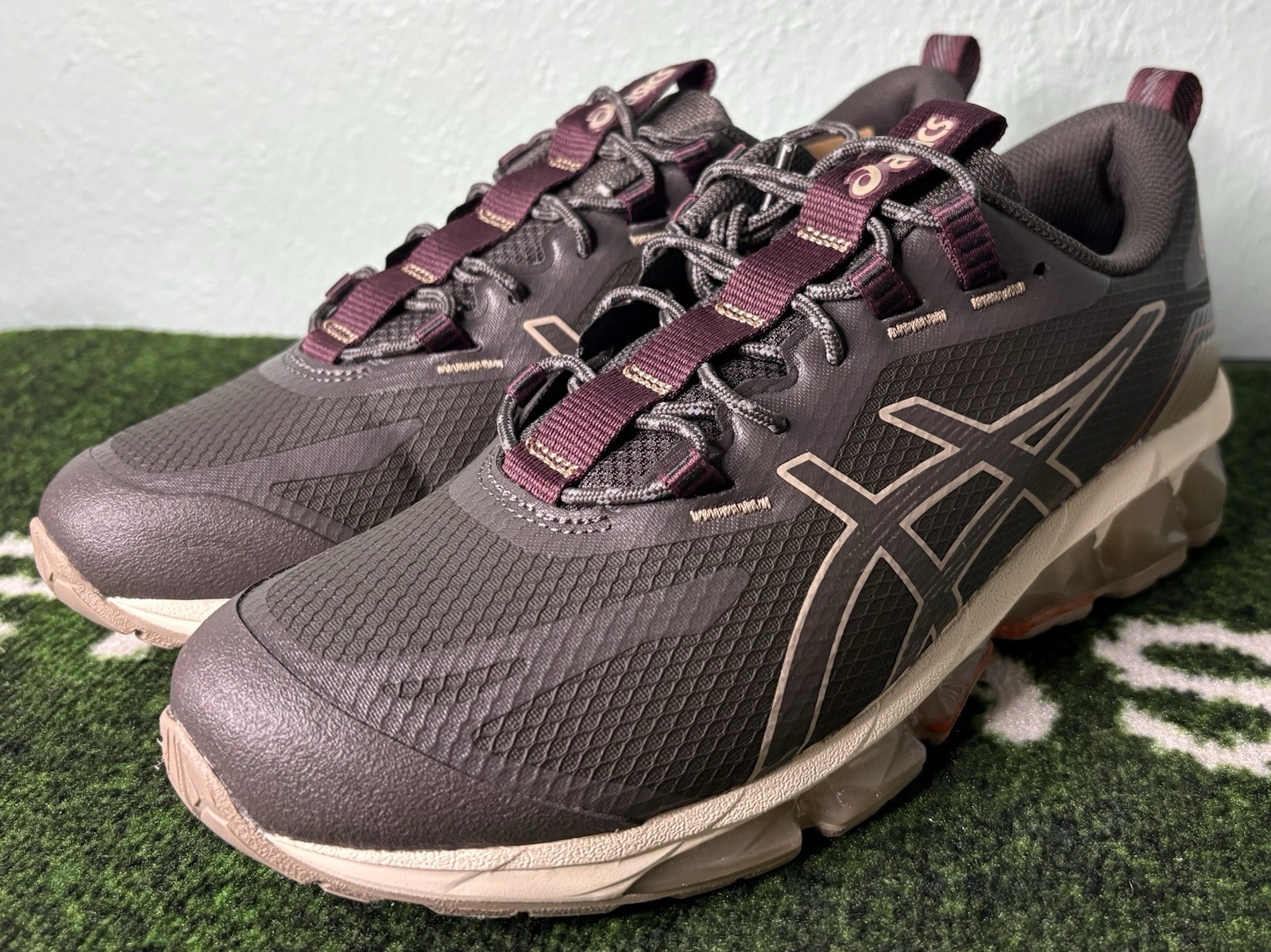 US Men’s 7.5 – ASICS Gel Quantum 360 VII “Dark Sepia Greige” 1201A881-252