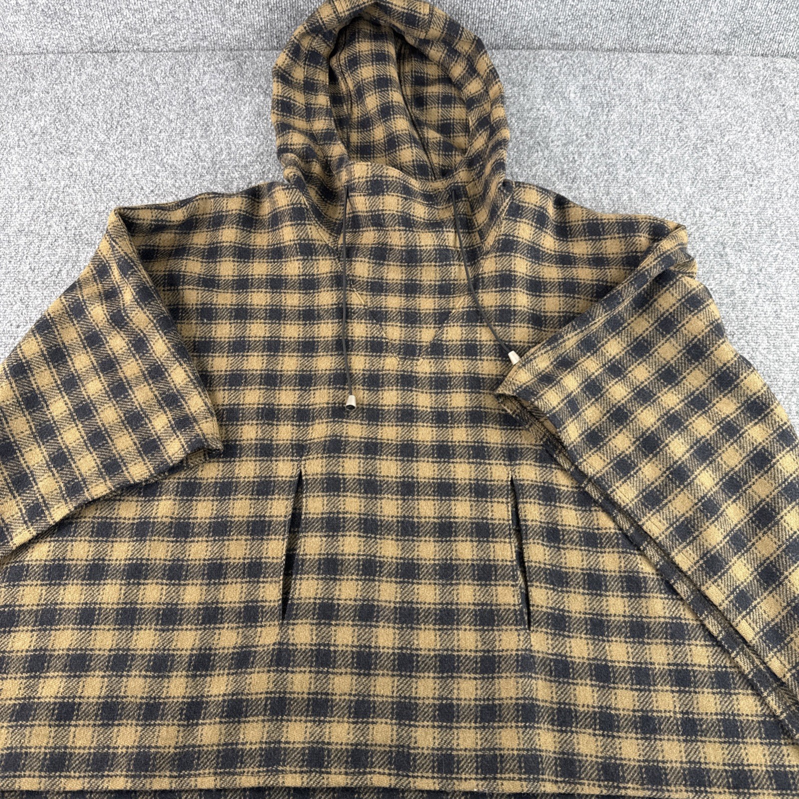 Harvé Benard Wool Cape Coat Womens Small Brown Plaid Hooded Vintage Style Jacket