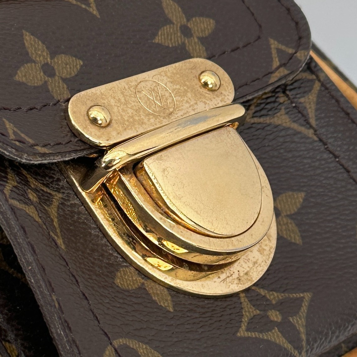Louis Vuitton Hudson PM Monogram Shoulder Bag