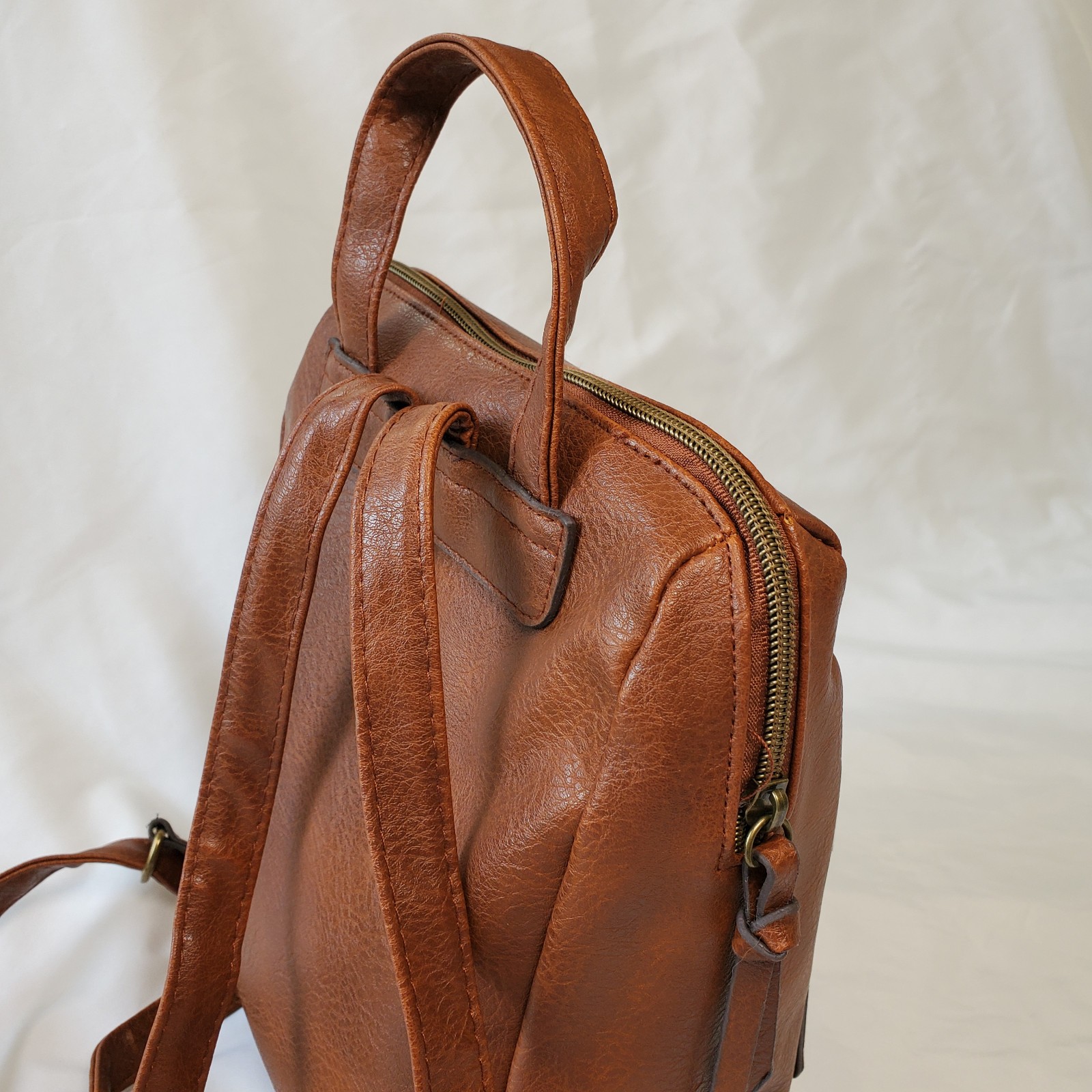 Brown Faux Leather Backpack – Not Branded – Zippers Adjustable Straps