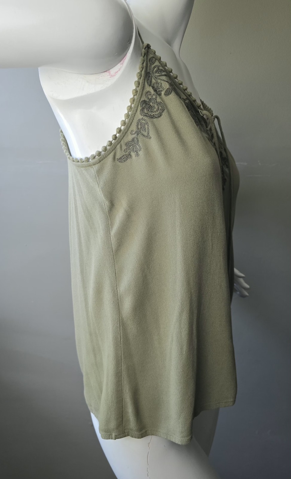 Daytrip Embroidered Lace-Up Tank Top Cami Green Rayon XS Adjustable Straps