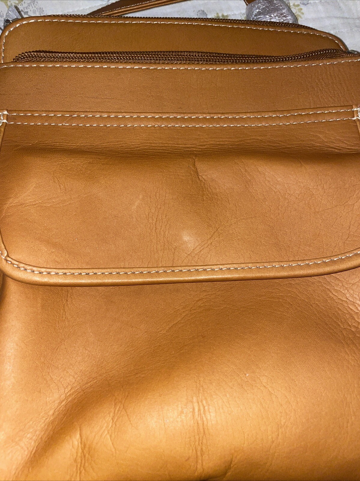 NWT Le Donne Leather Structured Organizer Shoulder Bag LD-4056-TAN