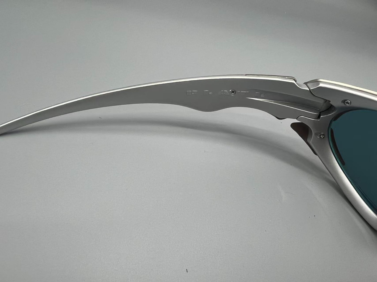 Retro Oakley Plate Silver Frame Orange Lens Y2K Futuristic Shades