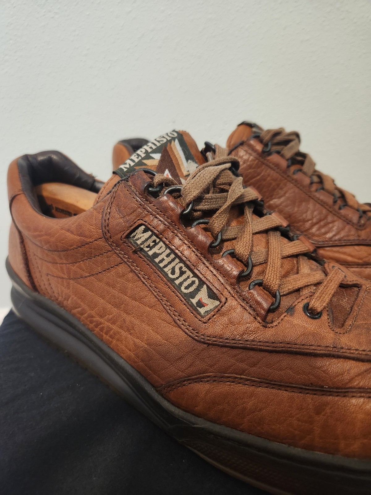 Mephisto Match Walking Shoes Men’s Size 9.5 Brown Leather Air-Jet Sneakers