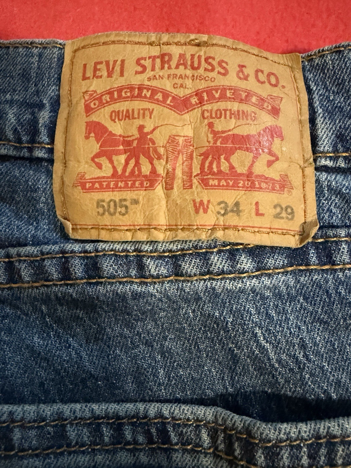 Levi’s Men’s Blue Denim Jeans Regular Fit Mid Rise Straight Medium Wash Pockets