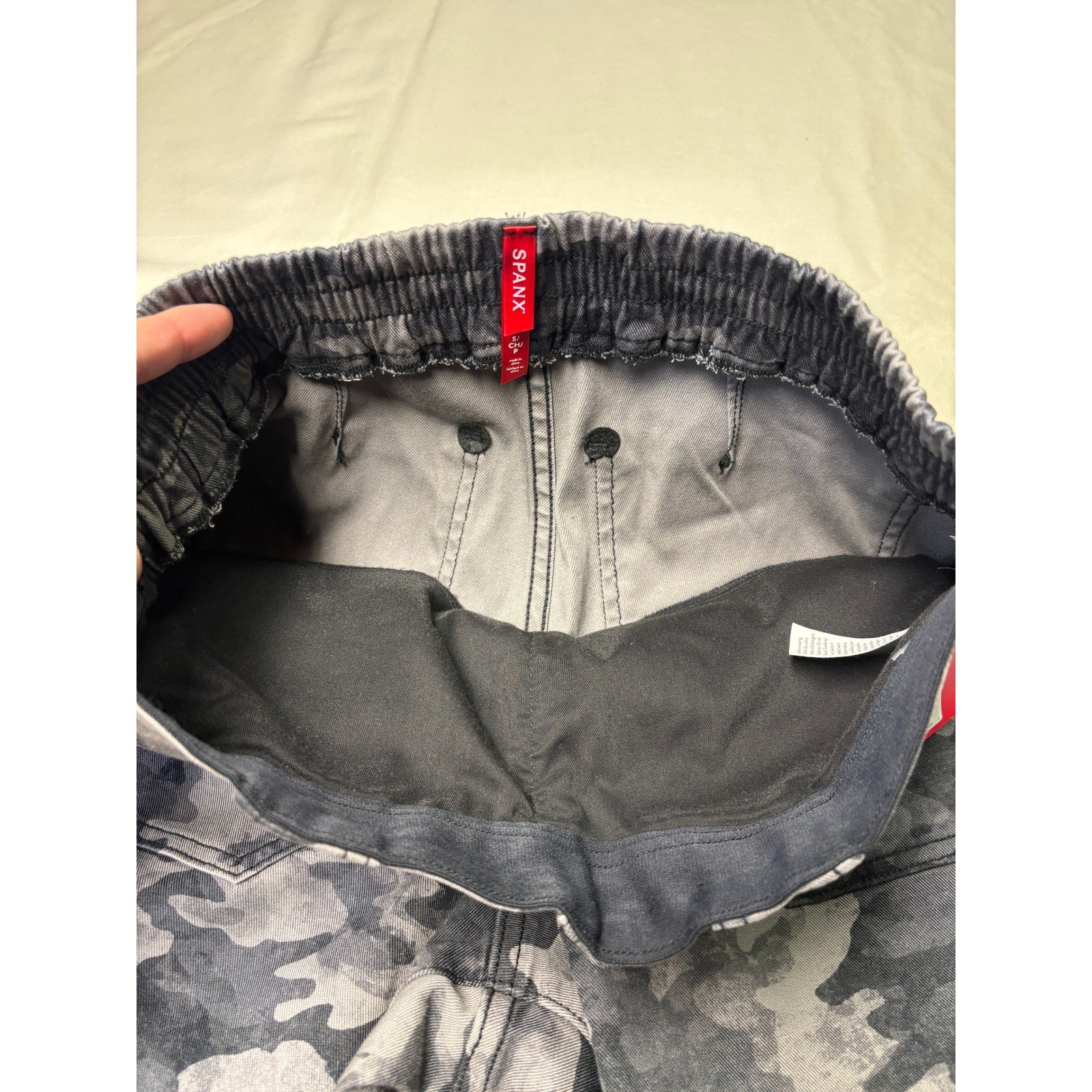 NWT Spanx Stretch Twill Jogger Blackwash Camo Grey Camouflage Pants Small 28X29