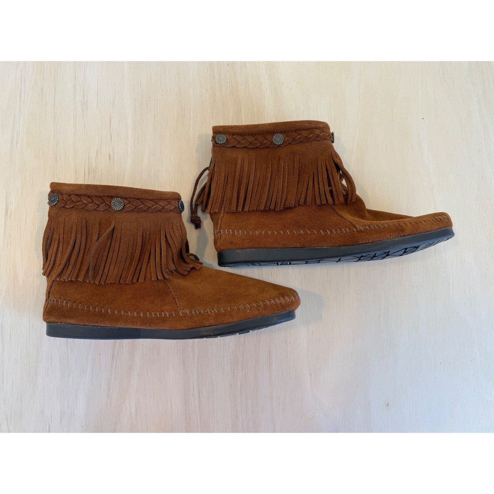 Minnetonka Fringe Suede Ankle Boots Brown Western Boho Festival Coastal Cowgirl9