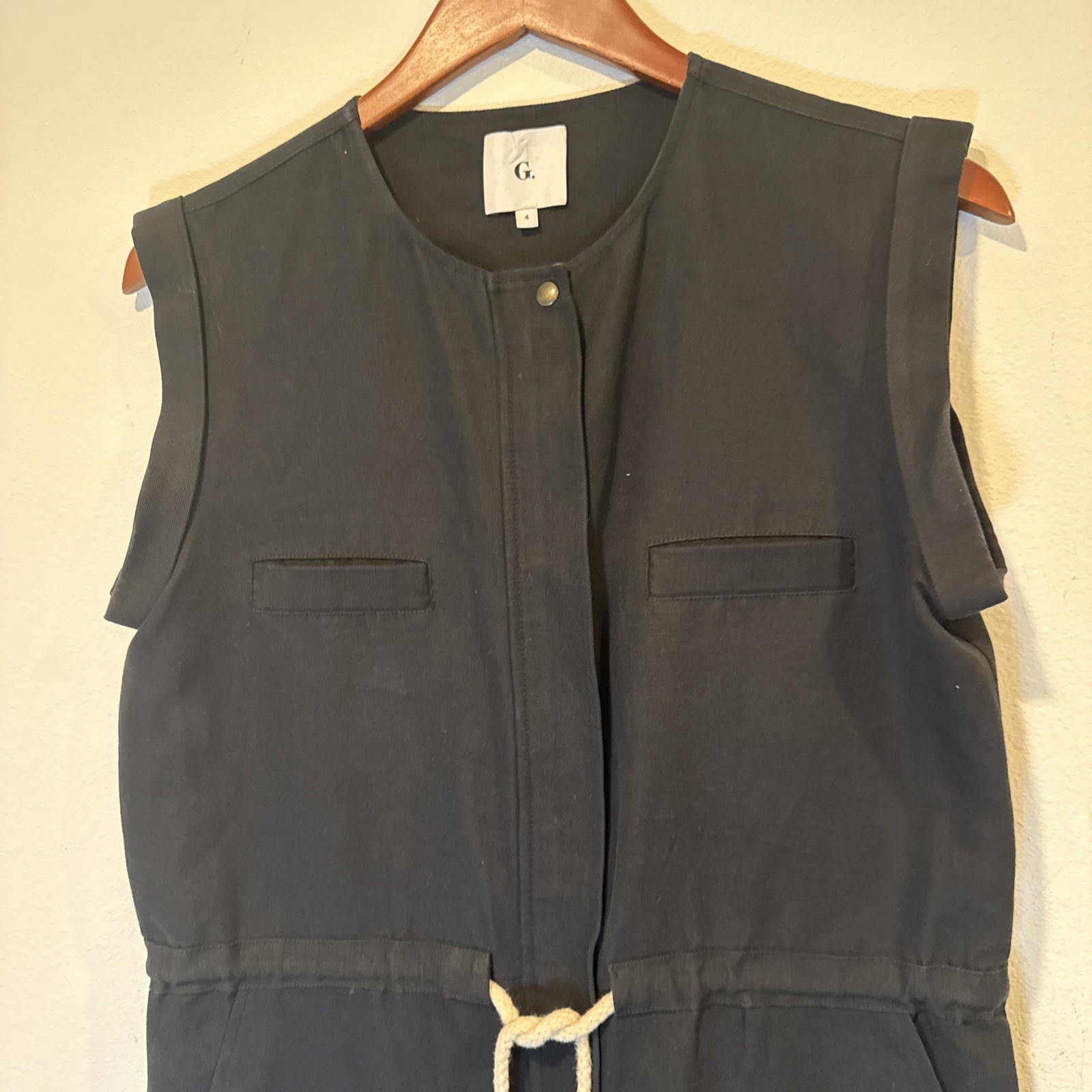 G. Label by Goop Sleeveless Parachute Jumpsuit Navy Linen Blend Sz 4 Italy