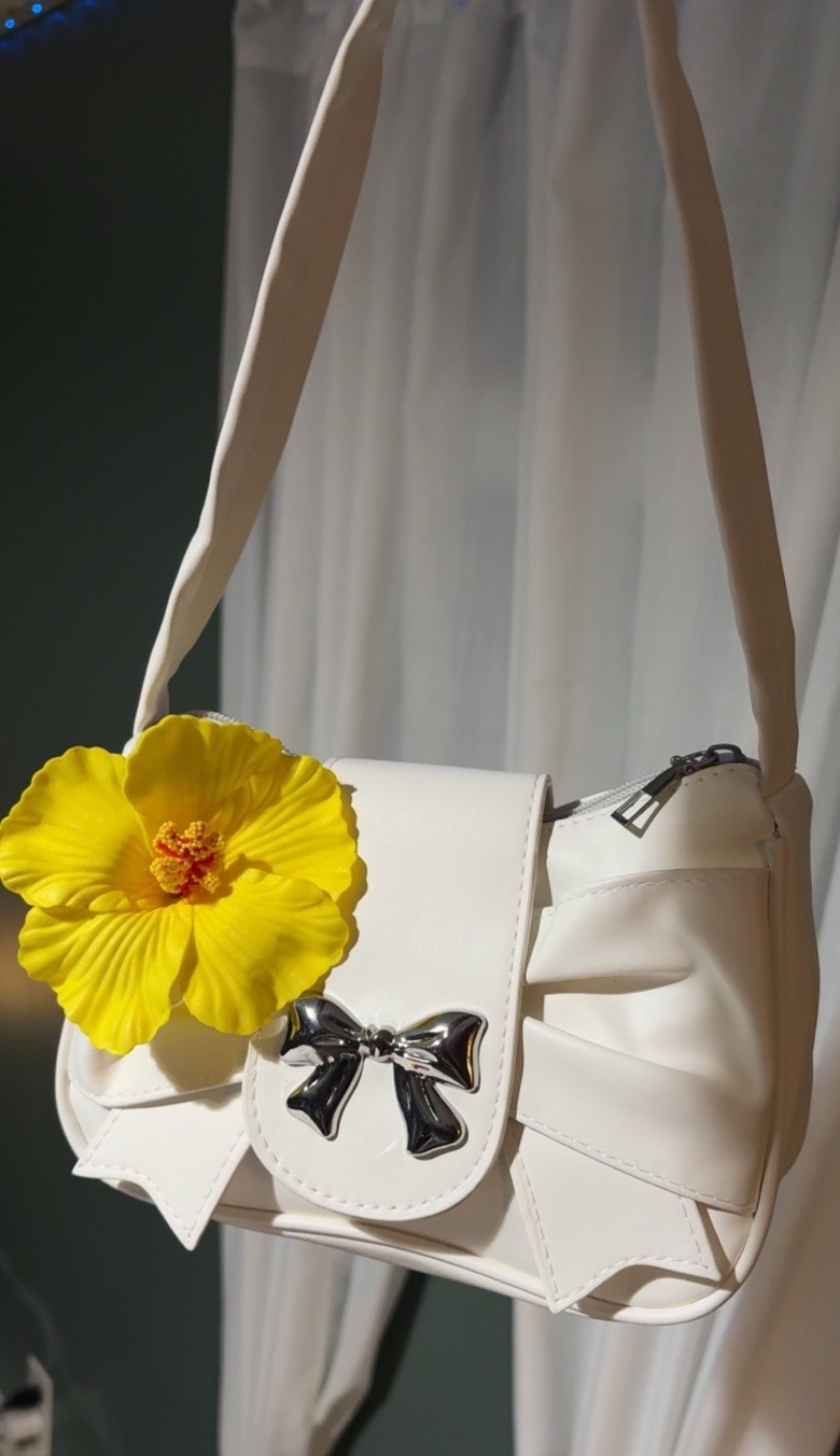 White Small Women’s Shoulder Bag Bow Accent Zip Closure Detachable Strap