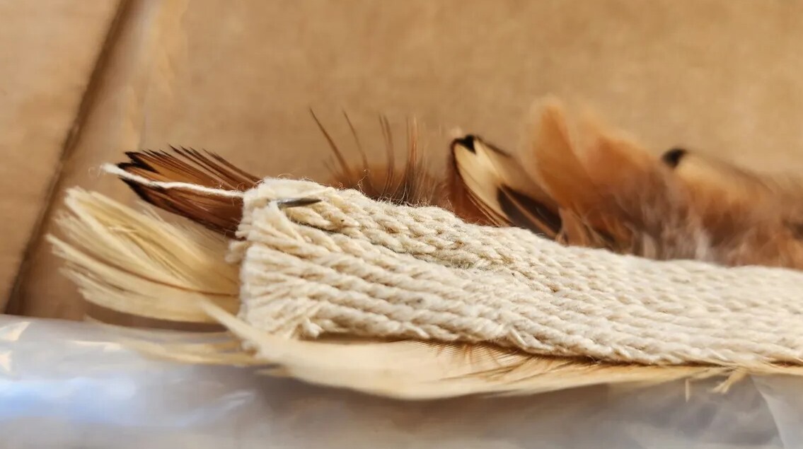 Western Cowboy Hat Feather Band With Clips 28″X4.5 New