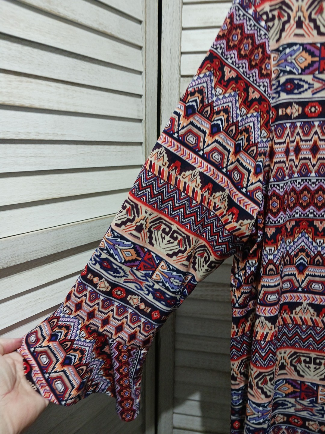 Womens DB Blouse Size 1X Orange Blue Aztec Designs Stretch Lightweight Unlined