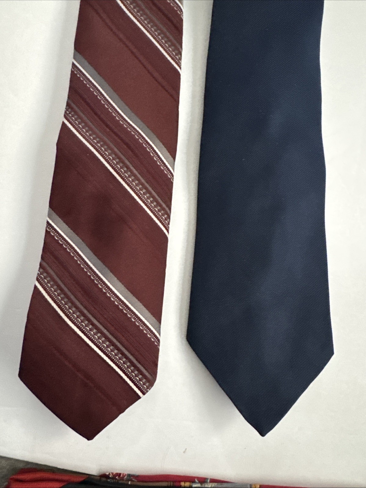 Lot 18 Modern Men’s Neckties • Stripes, Paisley, Novelty, Dress & Office Wear
