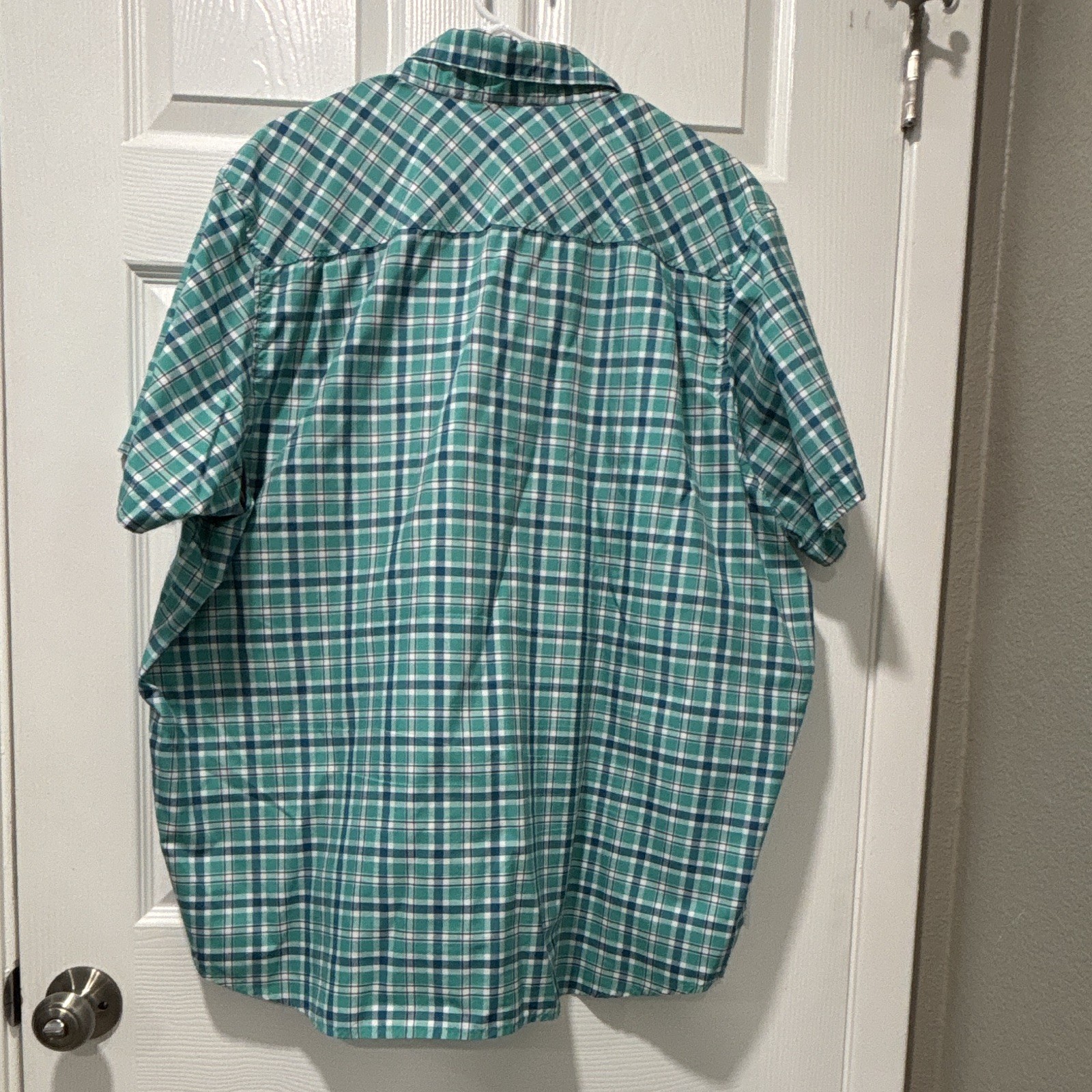 Under Armour HeatGear Mens 2XL Loose Green Blue White Plaid SS Button-Up