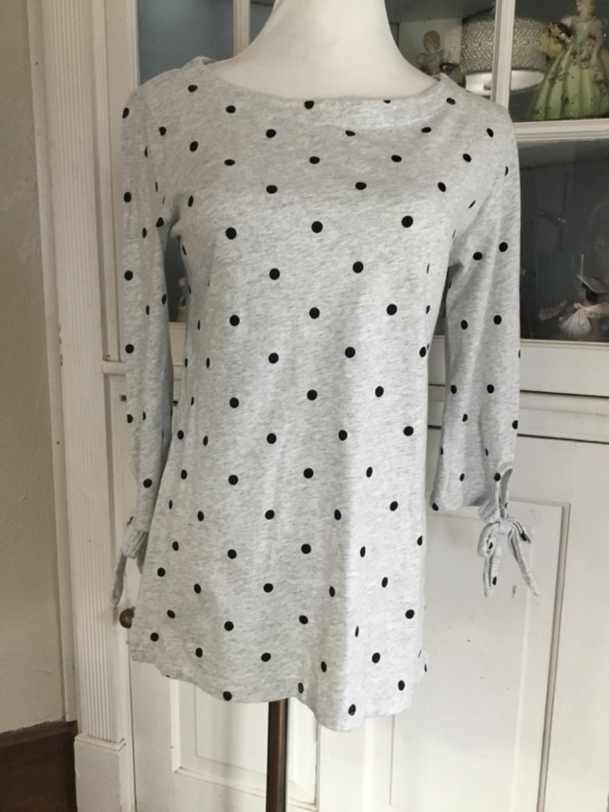 Old Navy Gray Black Polka Dot 3/4 Tie Sleeve Detail Pullover Top S EUC
