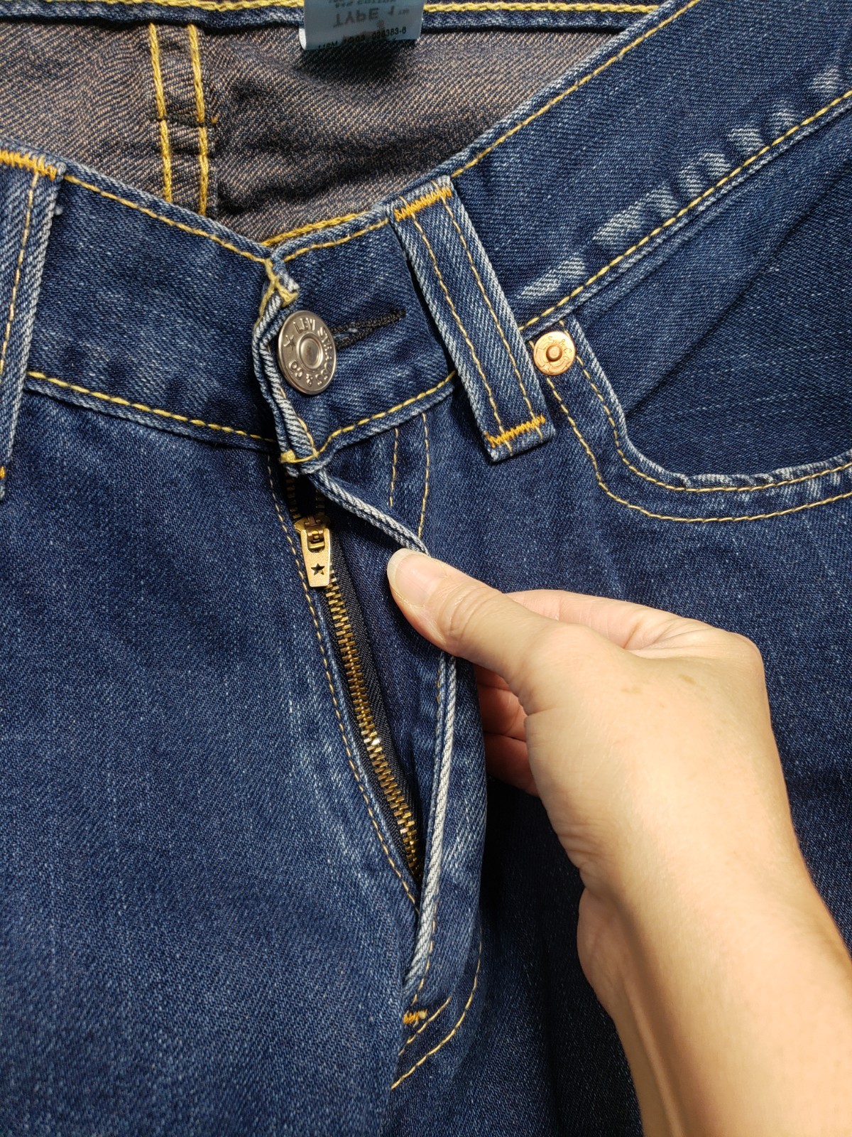 Levis Type 1 Real LooseJeans Red Tag Men’s Size 34 X 32 Denim Excellent Used Con
