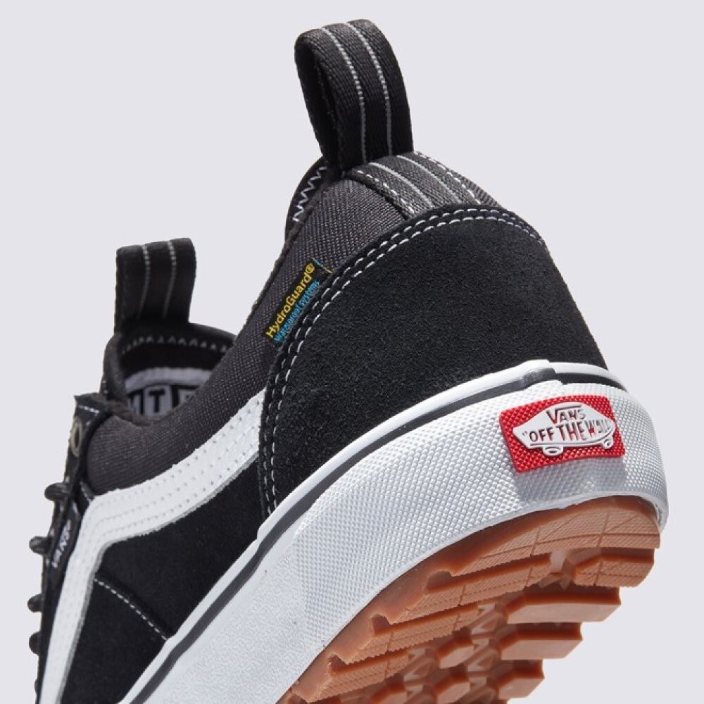 Vans MTE Old Skool Waterproof Skate Sneakers Black/White VN000CVNBA2 US 4-13