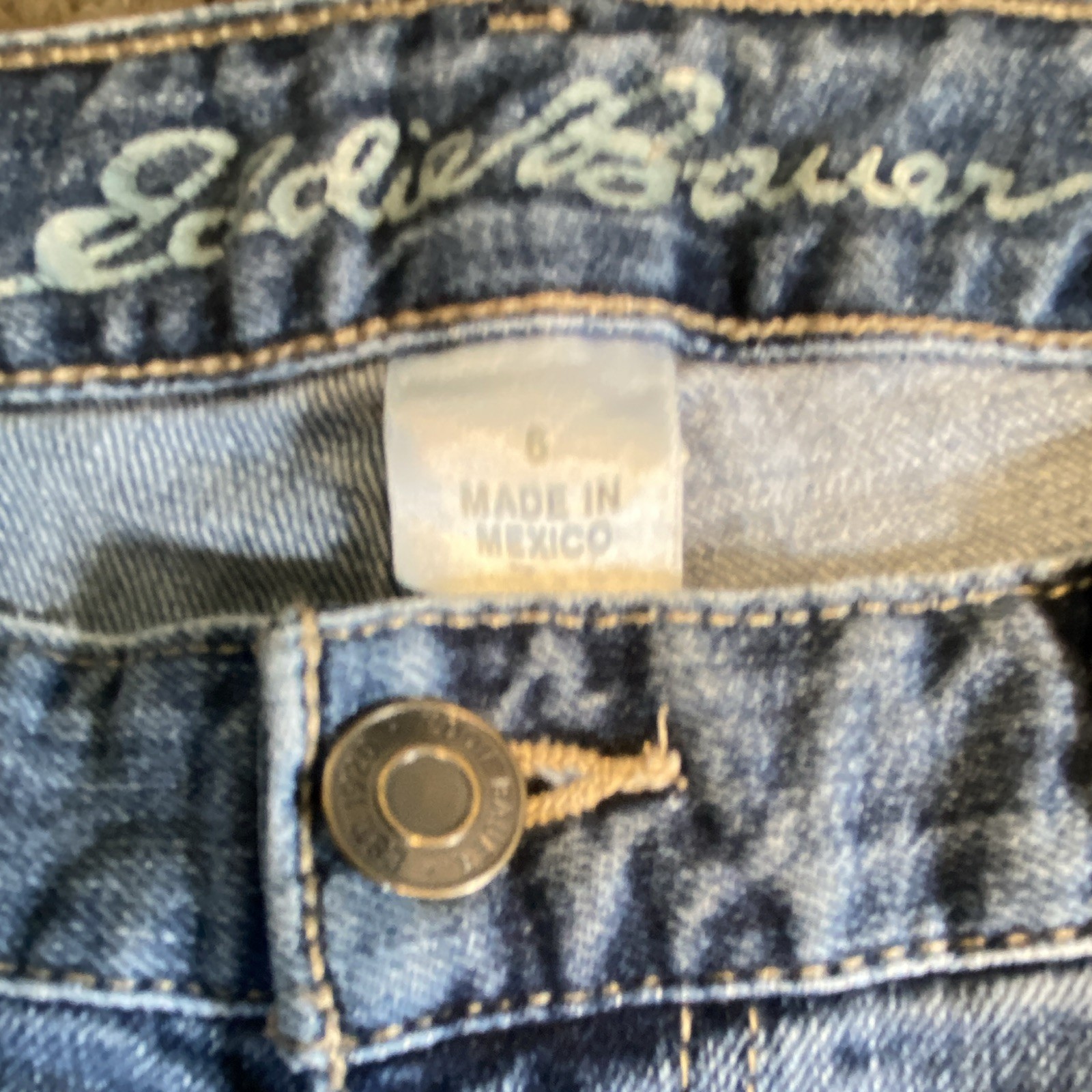 Eddie Bauer Women’s Slightly Curvy Bootcut Denim Jeans Size 6