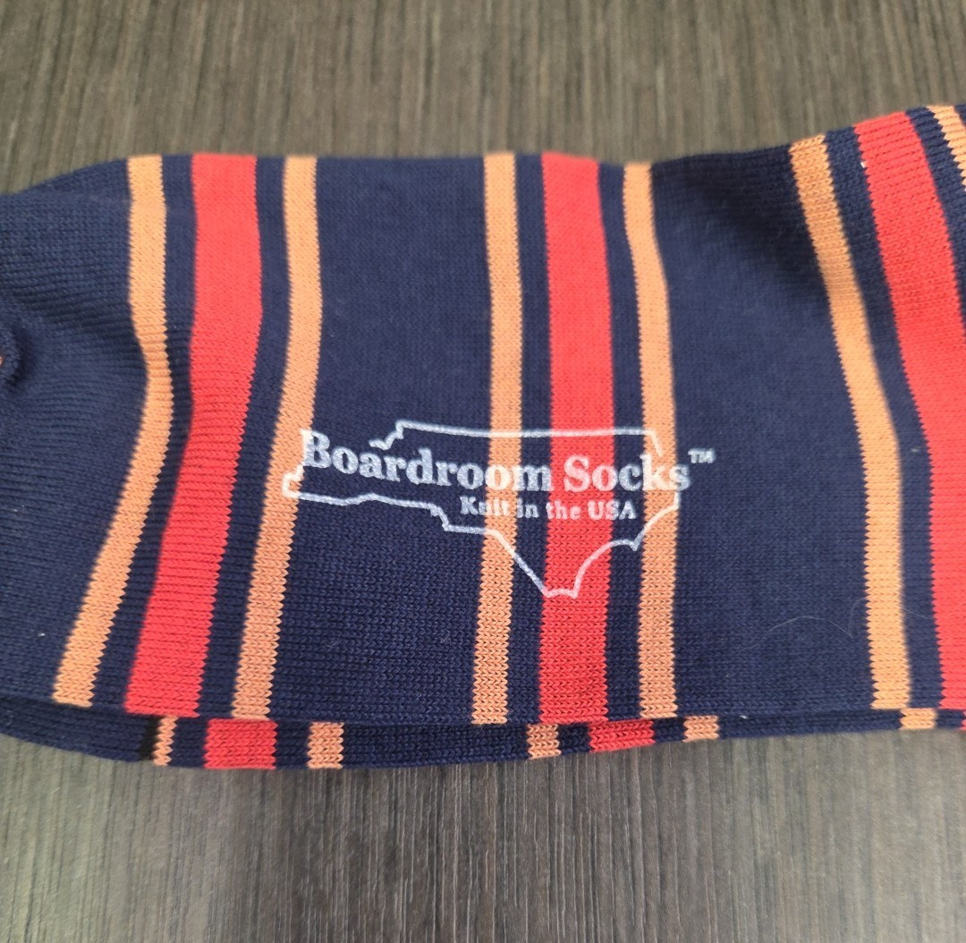 Boardroom Socks Men’s Mid Calf Style 3542 Peach Tomato Stripes on Navy NWT