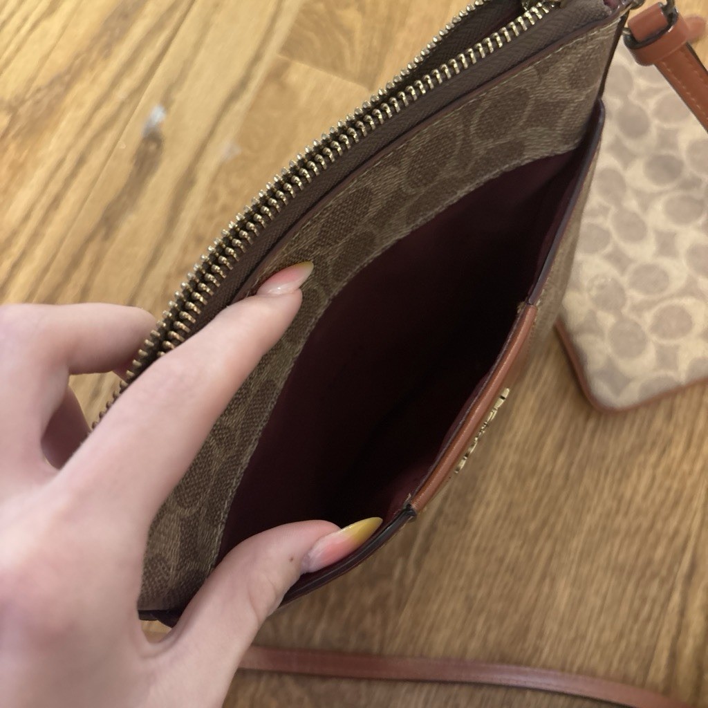 Coach Signature Brown Tan Crossbody Bag Zip Closure Adjustable Strap Zip Pouch