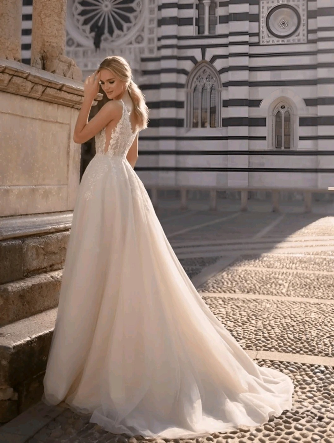 NEW White, Spaghetti Strap, Lace Applique Bridal Gown