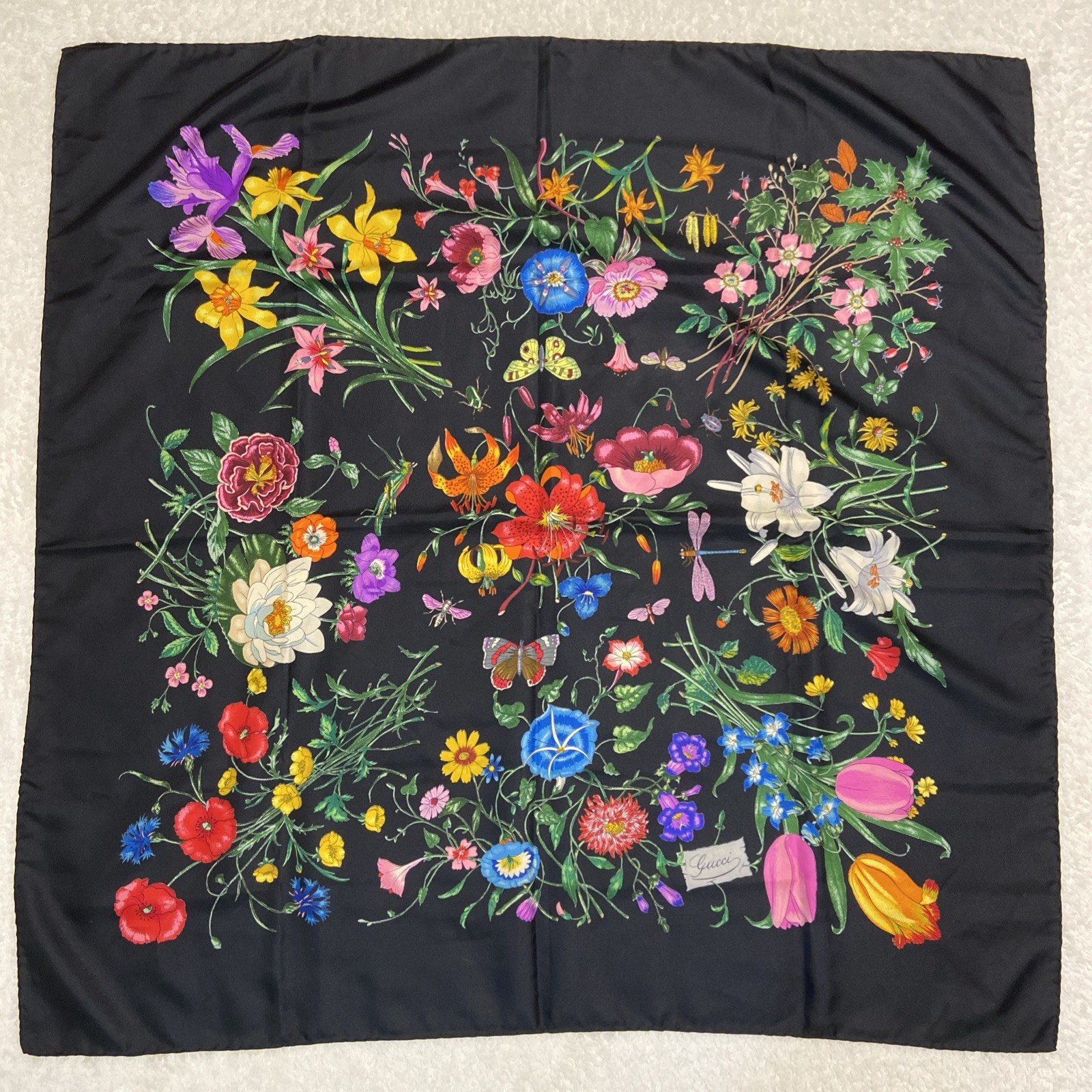 GUCCI Flora Silk Scarf 33in Flower Botanical Pattern Classic Luxury Italy
