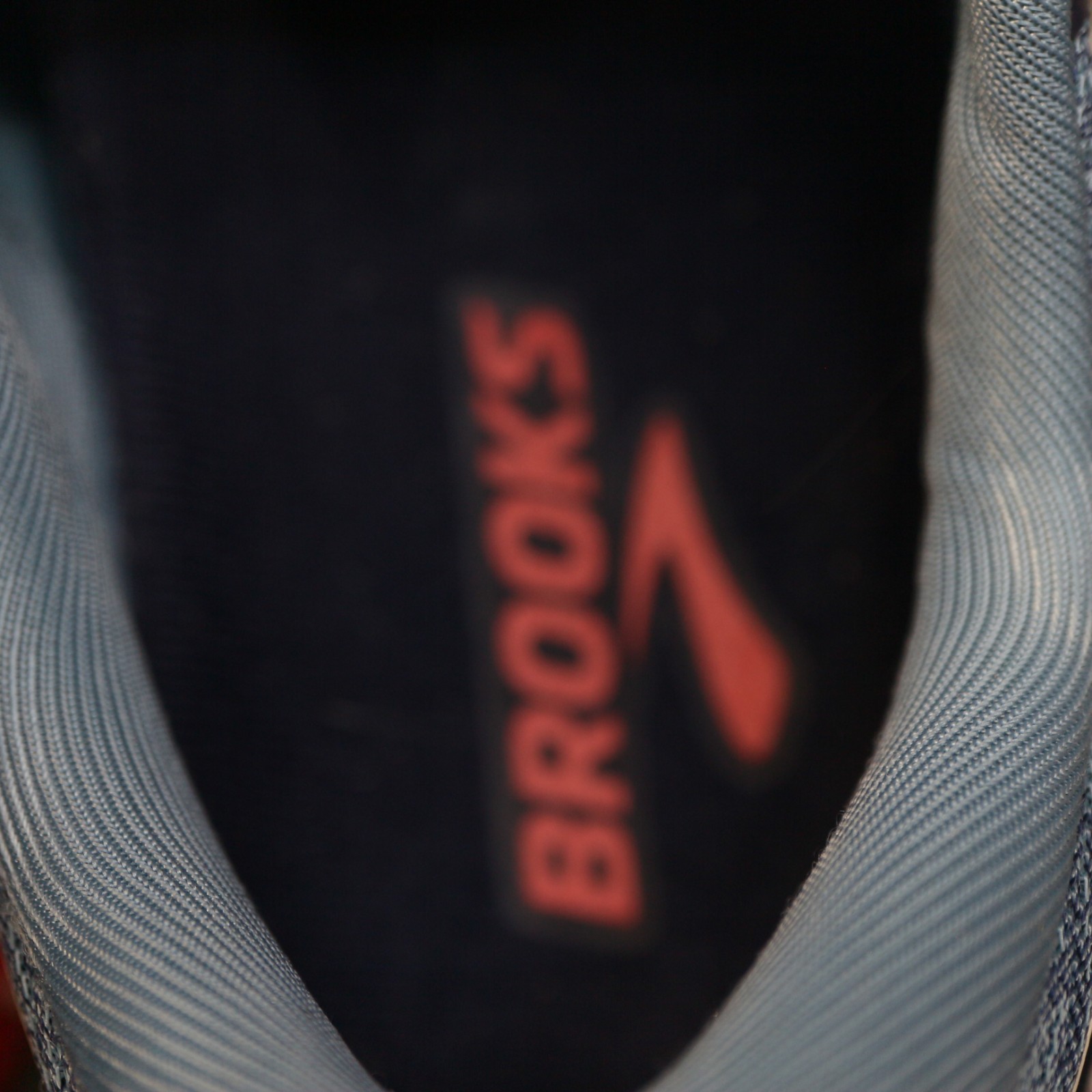 Brooks Trace 2 Womens Size 8 B USA Stars Fourth Of July Americana Running Shoes