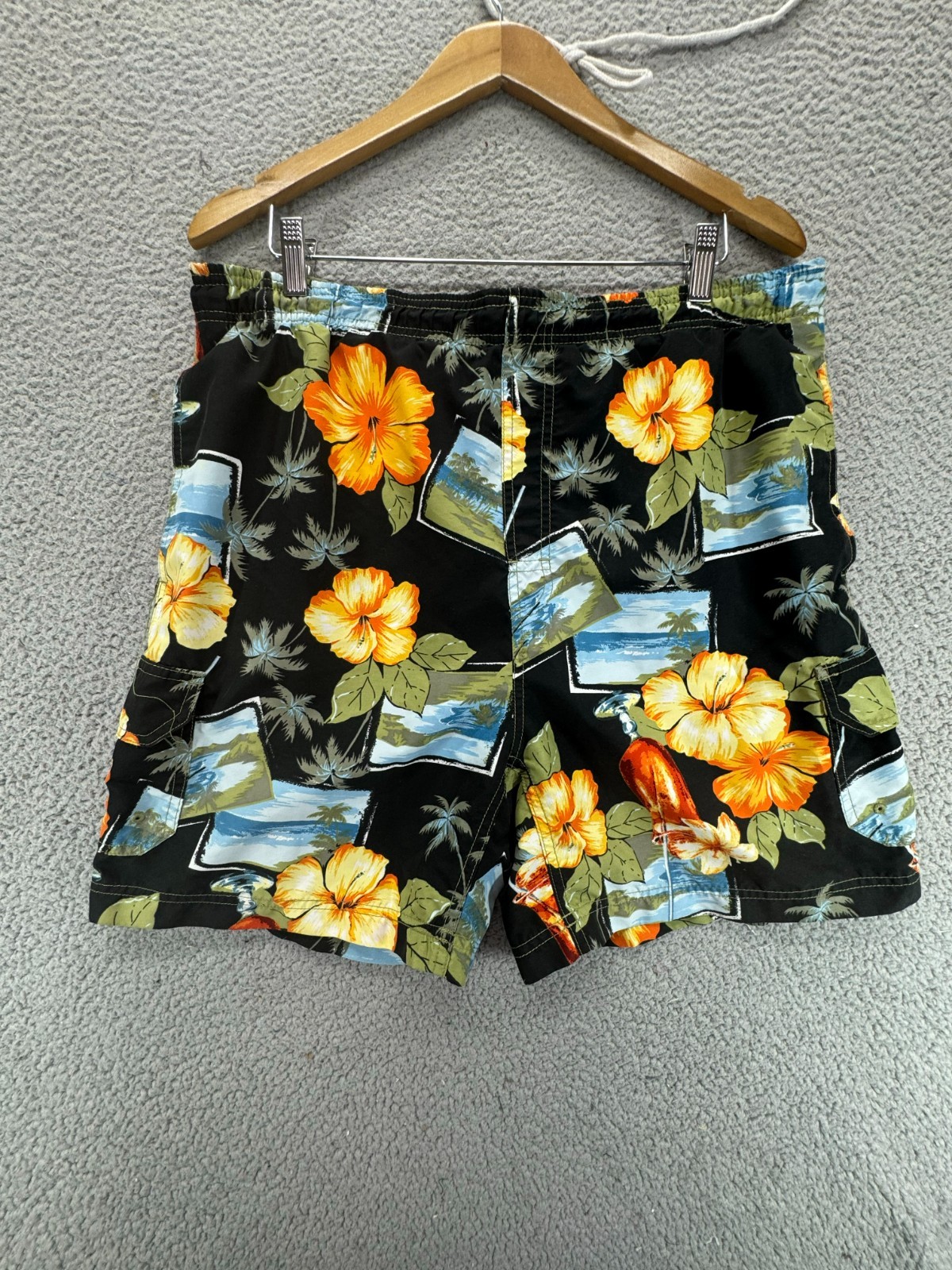 Sand N Sun Swim Trunks Mens Size 36 Black Hawaiian Floral Tropical Beachy Aloha