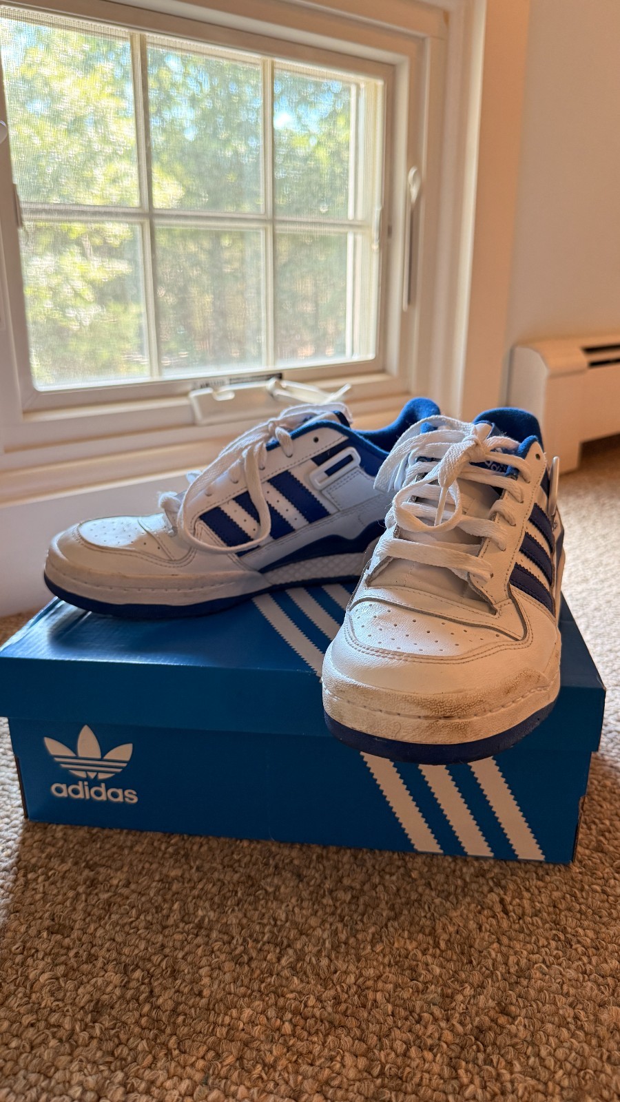 Adidas Forum Low men’s sneakers size 8, royal blue