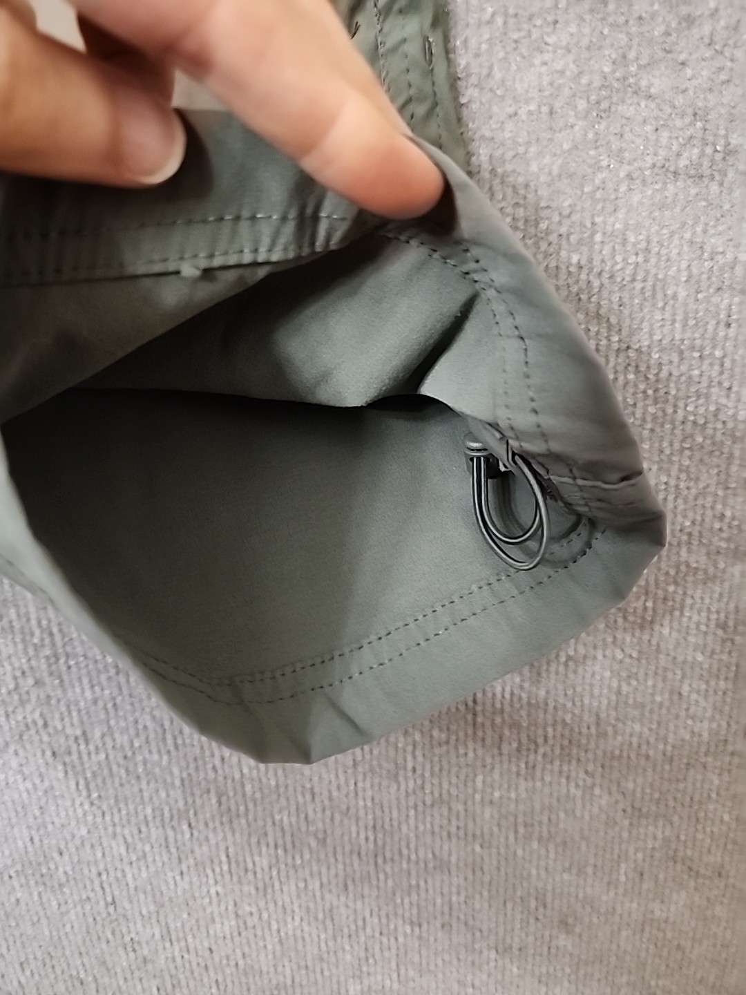 Eddie Bauer Rainier Capri Pants Womens 8 Green Nylon Stretch Hiking UPF 50+