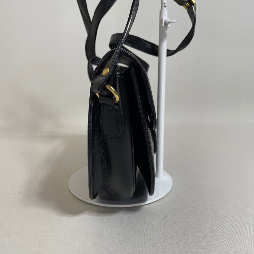 Yves Saint Laurent Shoulder bag Black lizard embossed Size: W:5.5 × H:5.1 in.