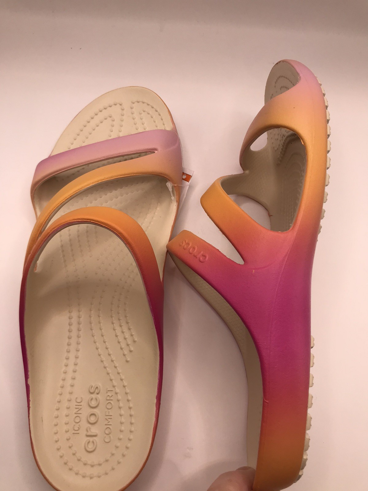 WOMEN’S CROCS KADEE II PINK/ORANGE OMBRE Z STRAP WATER FRIENDLY SANDALS 9 NWT