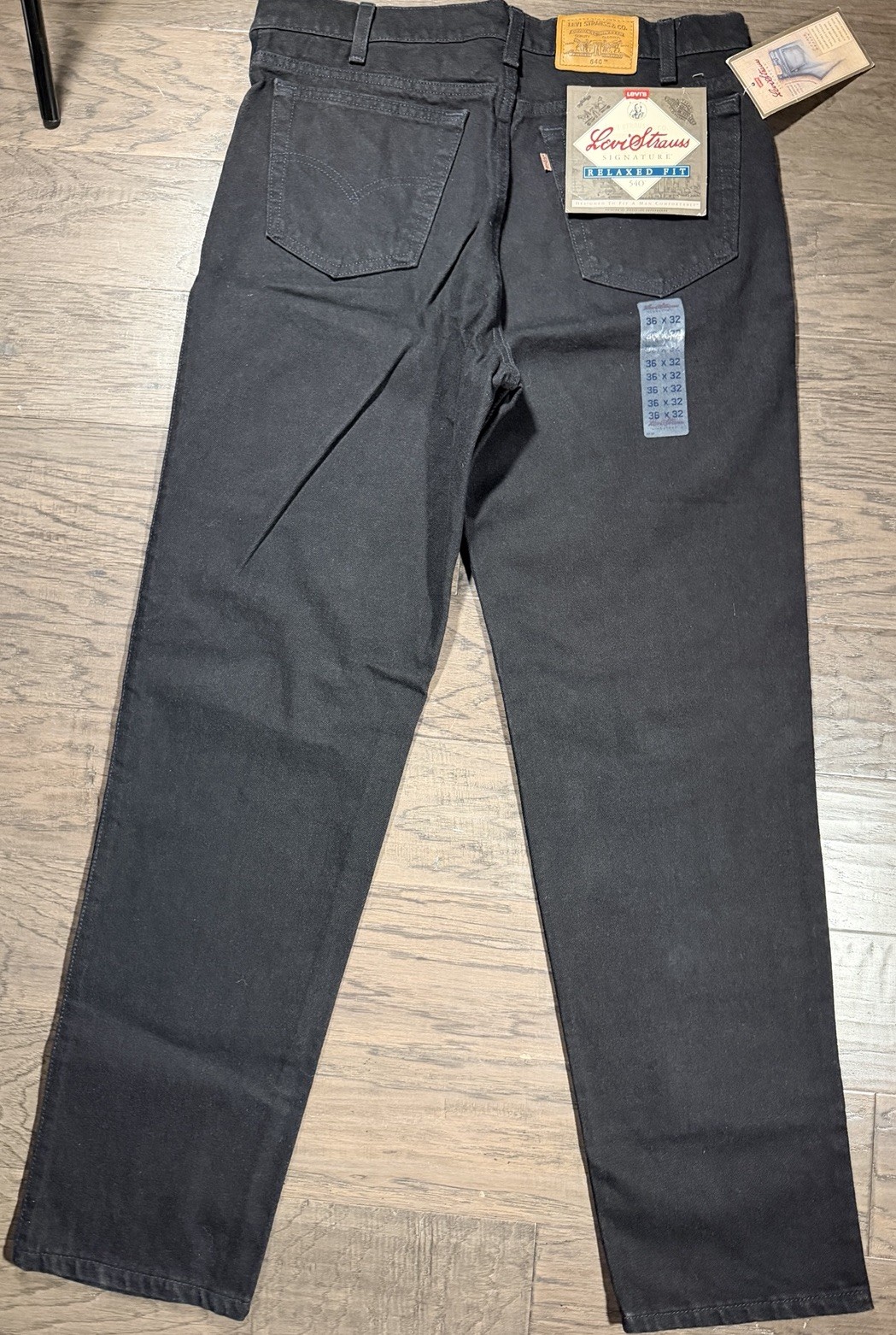 NWT Vintage 90s Levi’s Signature 540 Relaxed Fit Jeans Black 36X32 USA Made