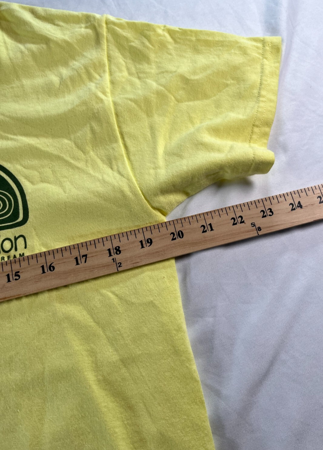 Fishing Shirt Mens Sz Medium Reel Obsession Short Sleeve T Shirt Yellow Trout