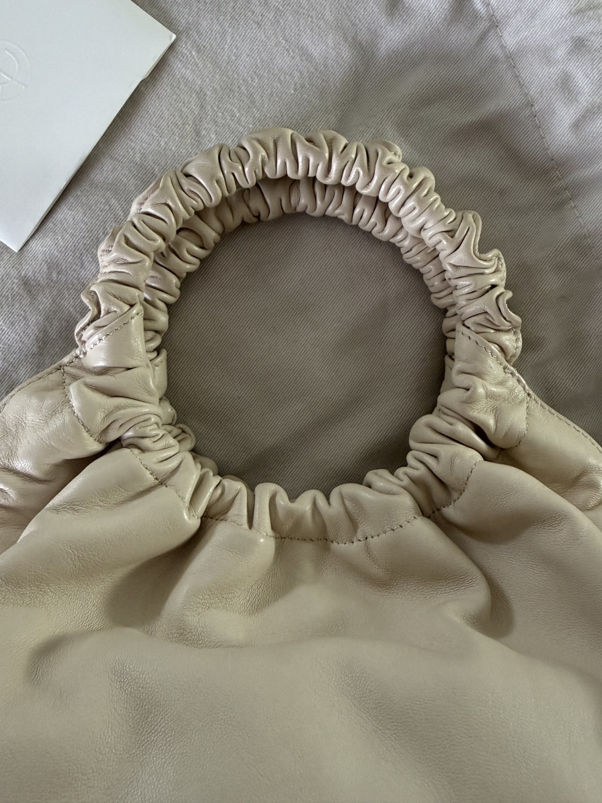 Pre-owned: The Row Double Circle Small Bag Two Way Ivory with shoulder strap