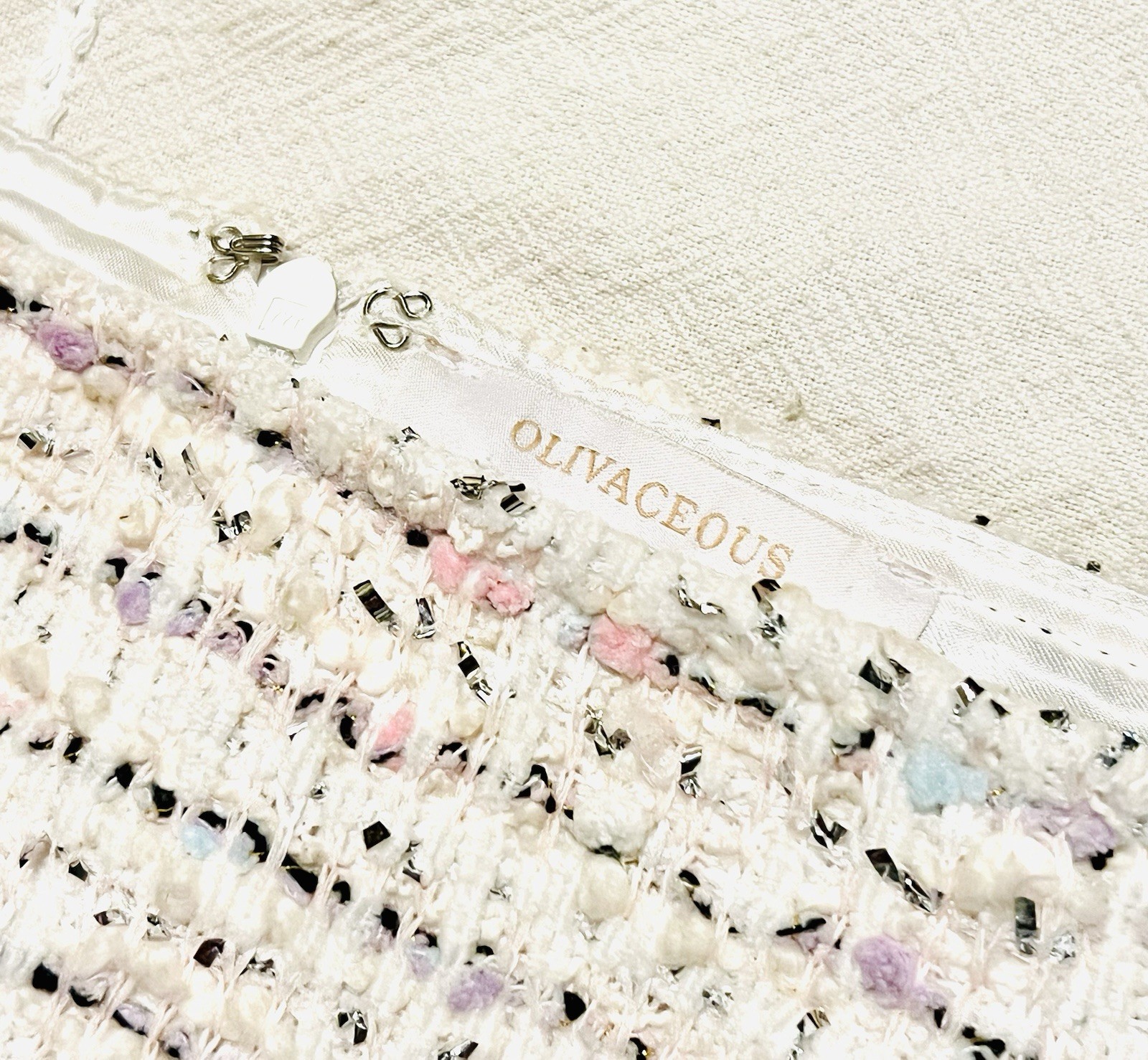Olivaceous Tweed Mini Skirt Womens Small White Multicolor Boucle Chic