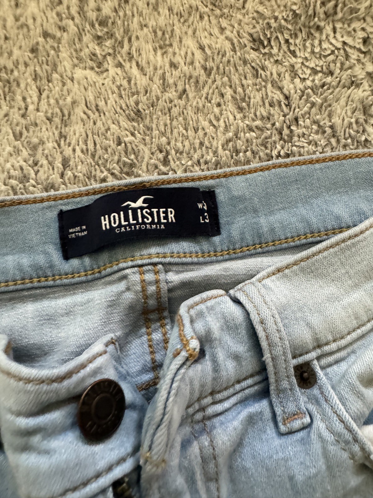 Lot Of Hollister men’s Jeans size vary 4 pairs