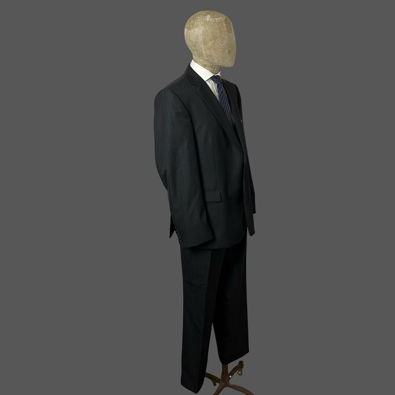 Strellson Suit 44R 38R 2PC Men’s Black Super 120’s Wool Herringbone Stripe