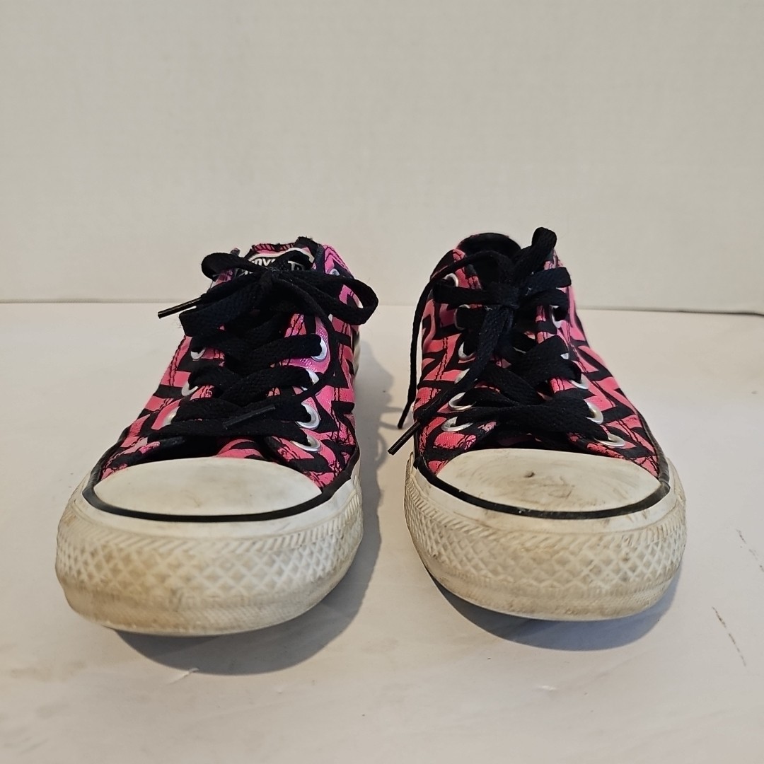 Converse Lows Pink Black Zig Zag Shoes Size 5 Men 7 Women