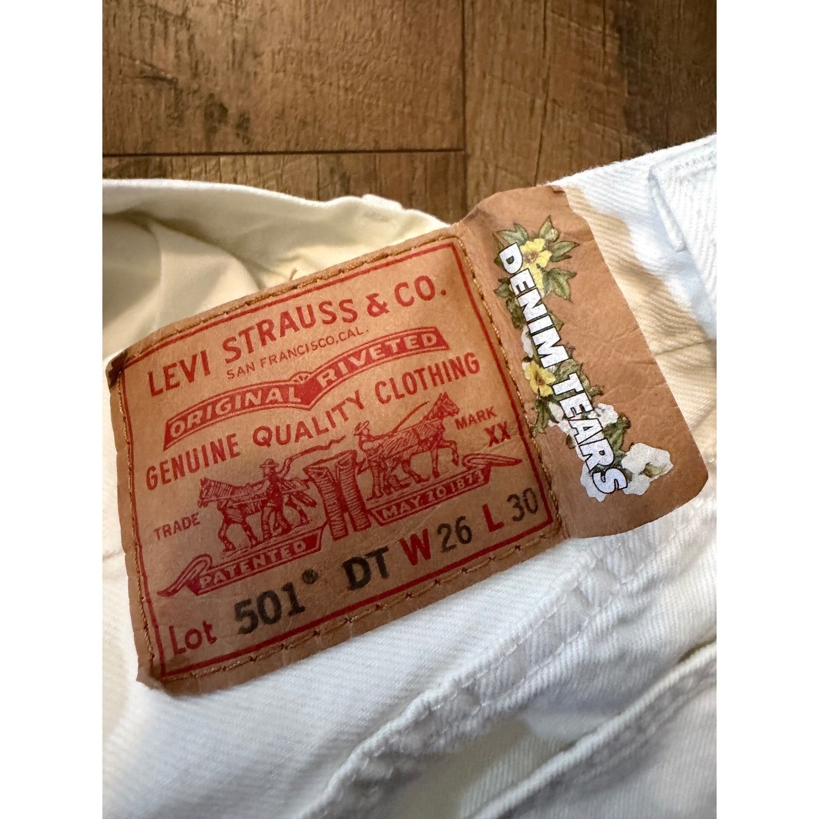 Levis Denim Tears 501 DT White Cotton Straight Leg Jeans W26 L30 Womens