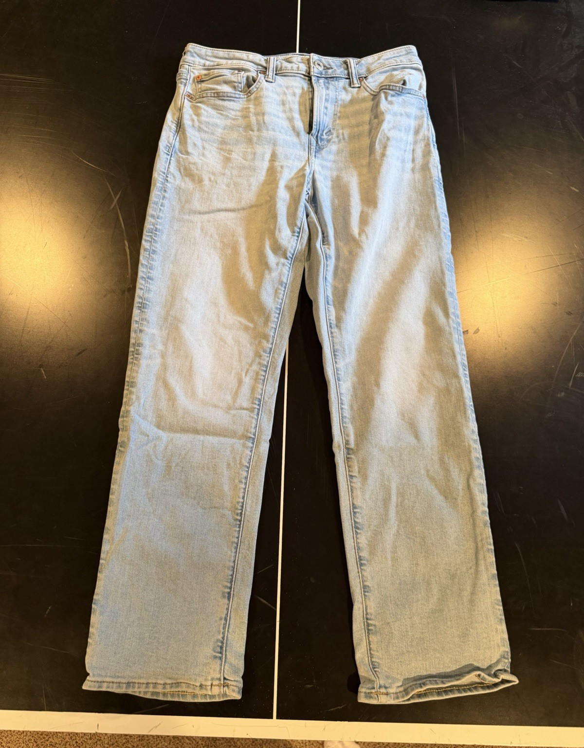 American Eagle Outfitters Men’s Light Wash Straight Leg Denim Jeans