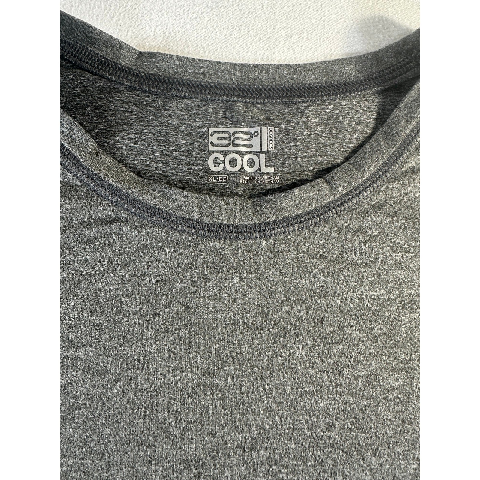 32 Degrees Cool Men’s XL Sleeveless Performance Shirt