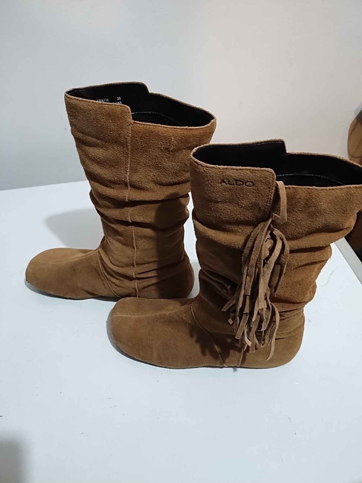 Aldo Size 39 Brown Suede Flat Boots With Side Fringe 12 And 1/2 In High