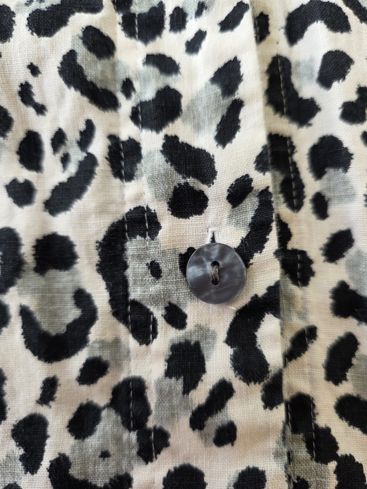 Jones New York Women’s Large Leopard Print Blouse 100% Linen Button Down 3qtr Sl