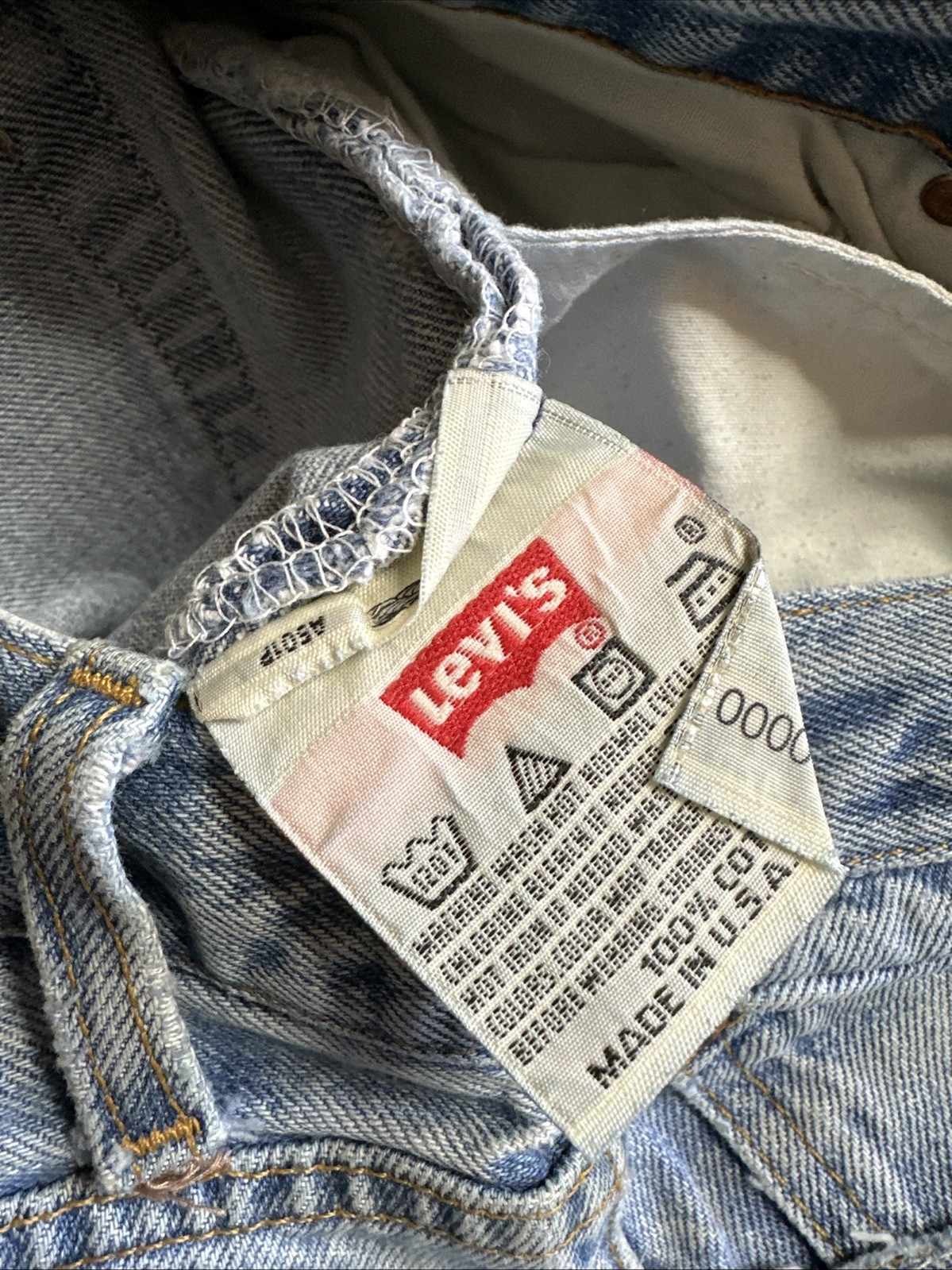 Vintage Levi’s 501 Blue 90s USA Button Fly 1990s Men’s 501xx Distressed 32X29