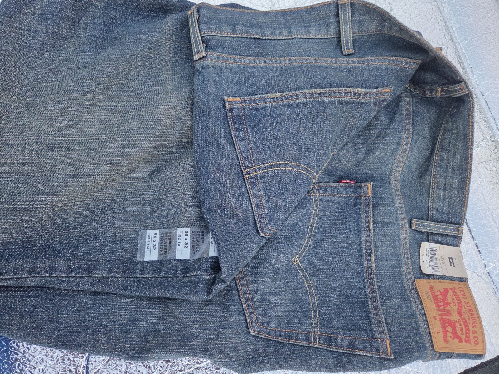 Levi’s Men’s Relaxed Fit Straight Leg Blue Denim Jeans Big & Tall NWT