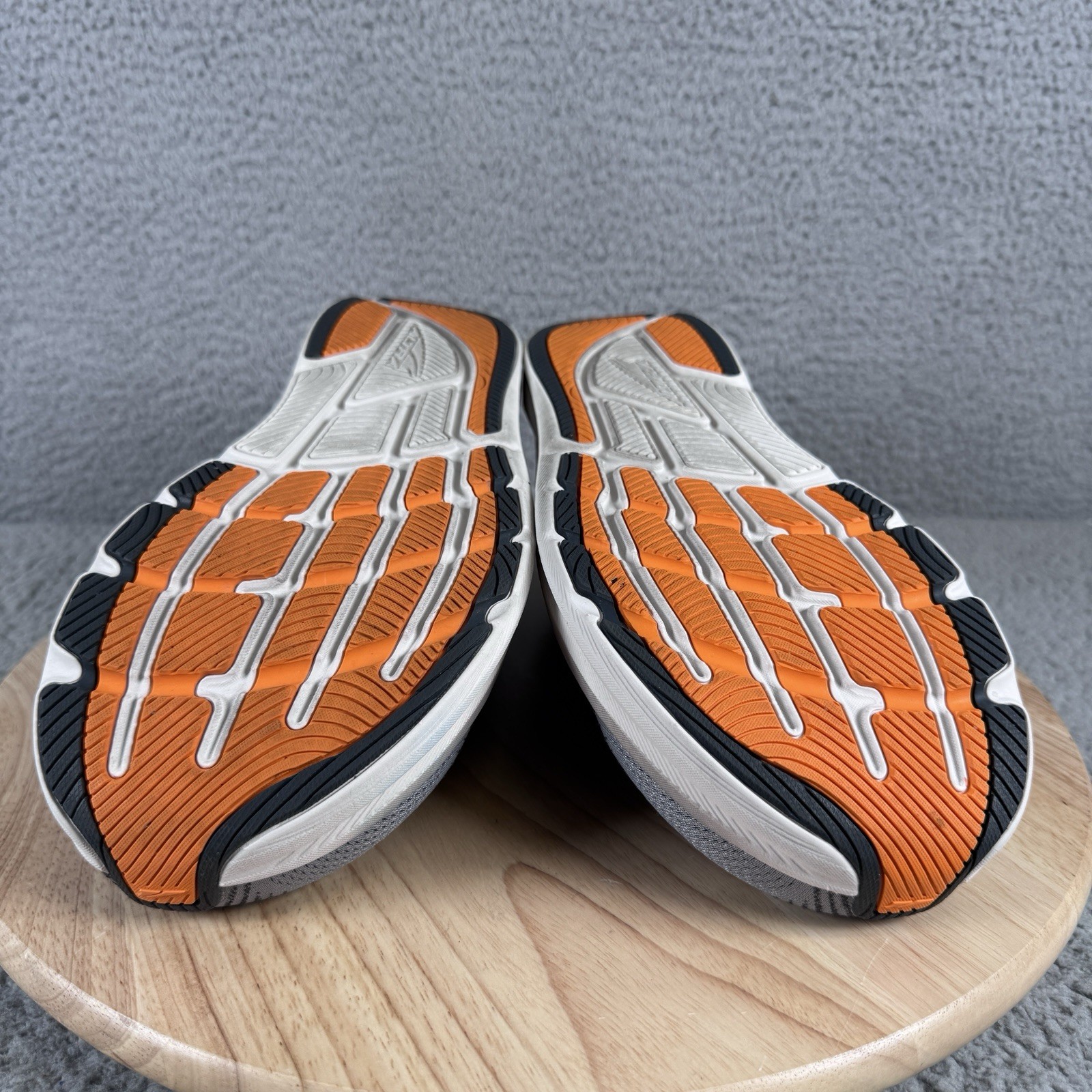 Altra Torin 8 Mens Size 10.5 Dark Shadow Grey Road Running Shoes AL0A85QE222