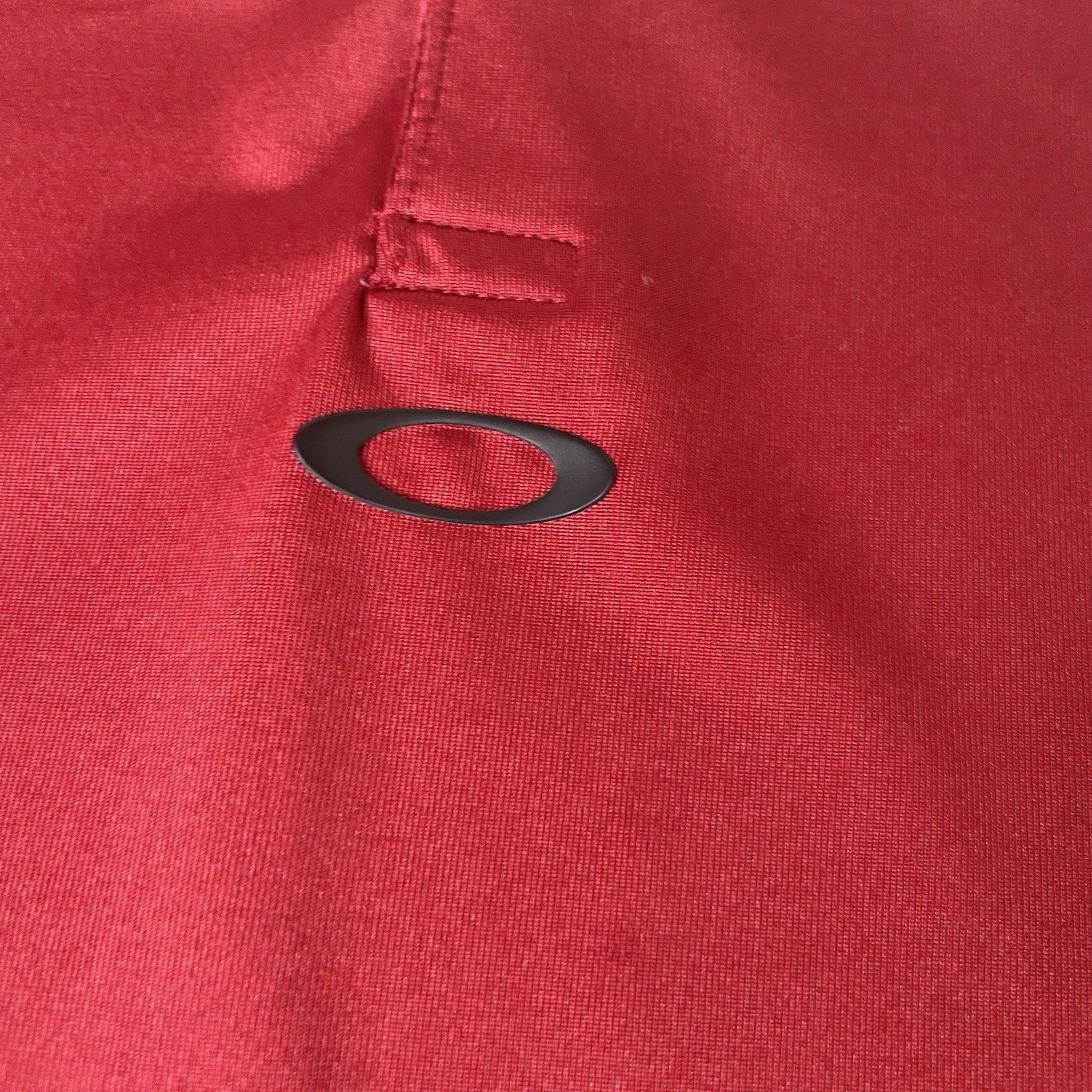 Oakley Men’s Red Solid Short Sleeve Collared Polo Shirt, Logo Accent XL