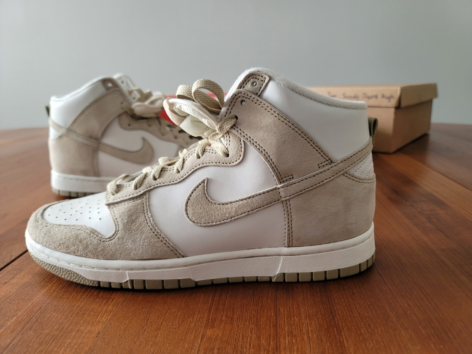 Size 9.5 – Nike Dunk High Sand Tan Suede Phantom / Limestone White DQ7679 001