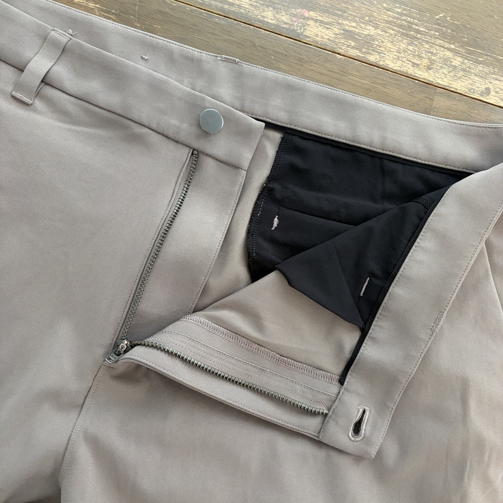 Lululemon Pants Mens 40×33 Tan ABC Commission Classic Fit Warpstream Stretch